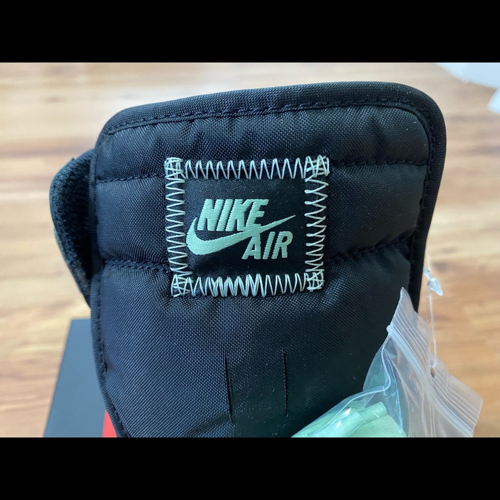 Nike Air Jordan 1 Retro High OG Patina - Picture 12 of 15